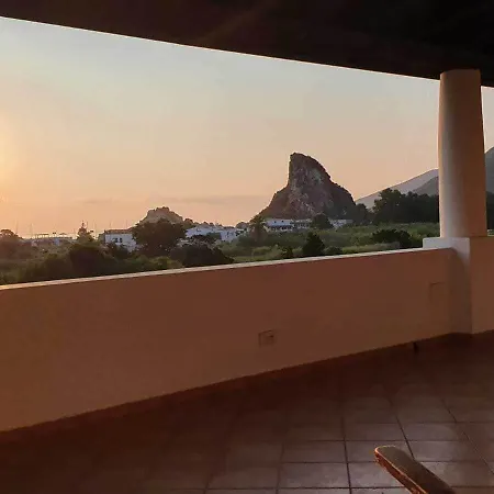Garden Hotel 4*