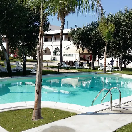Garden Hotel 4*